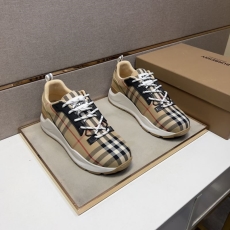 Burberry Low Shoes